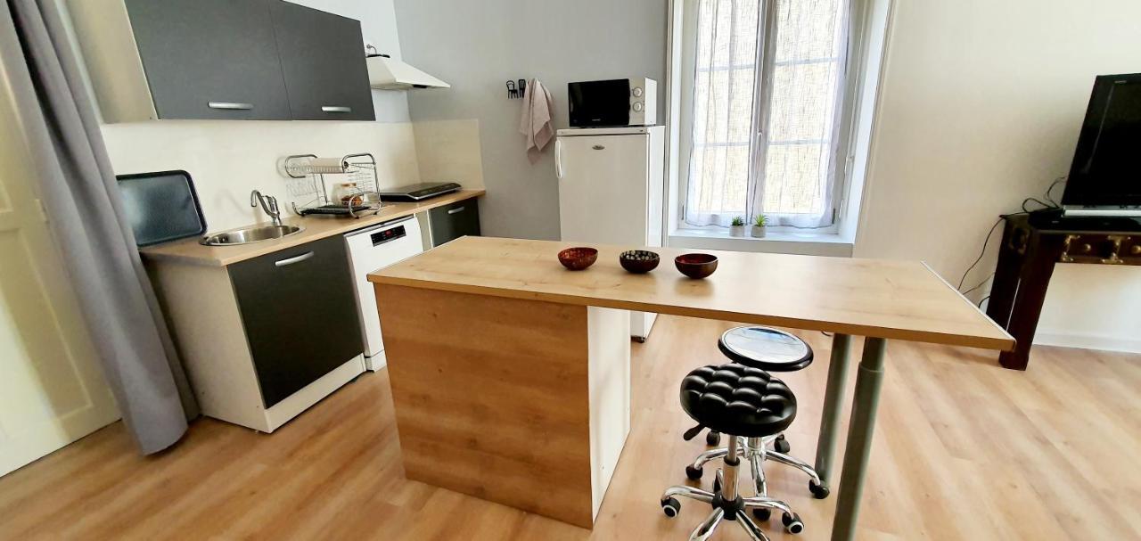 Artistique Appartement Sillé-le-Guillaume Buitenkant foto